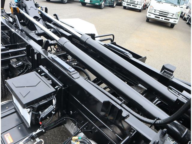 MITSUBISHI FUSOU FIGHTER 2025 Image 31