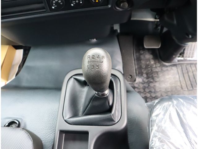 MITSUBISHI FUSOU FIGHTER 2025 Image 31