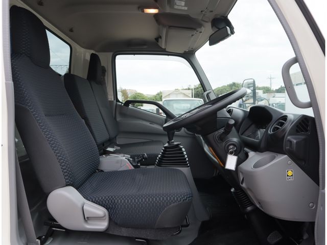 HINO DUTRO 2024 Image 31