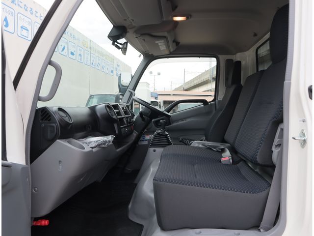 HINO DUTRO 2024 Image 31