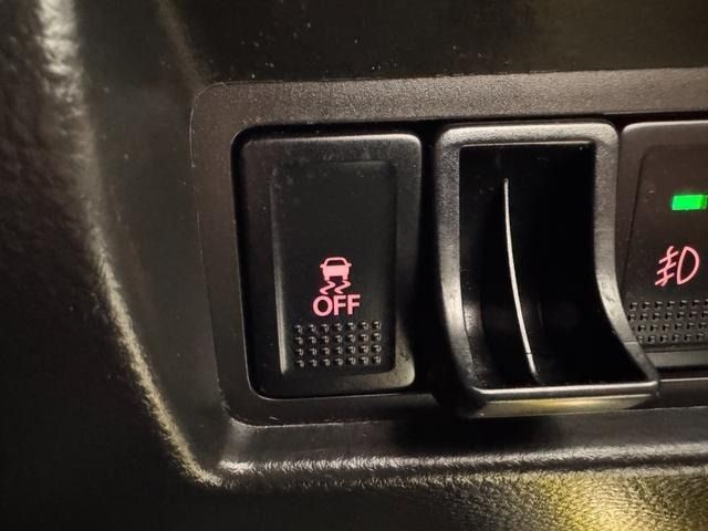 SUZUKI SWIFT 2012 Image 31