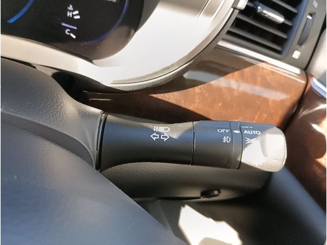 NISSAN ELGRAND  4WD 2013 Image 31