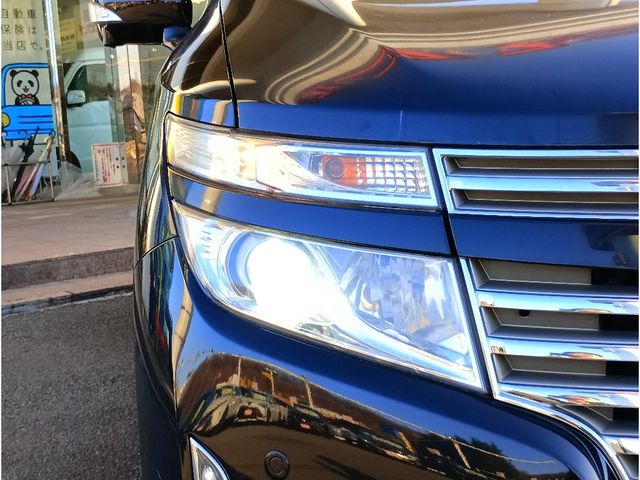 NISSAN ELGRAND  4WD 2013 Image 31