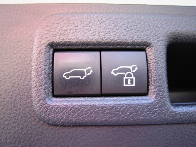 TOYOTA HARRIER HYBRID 2024 Image 31