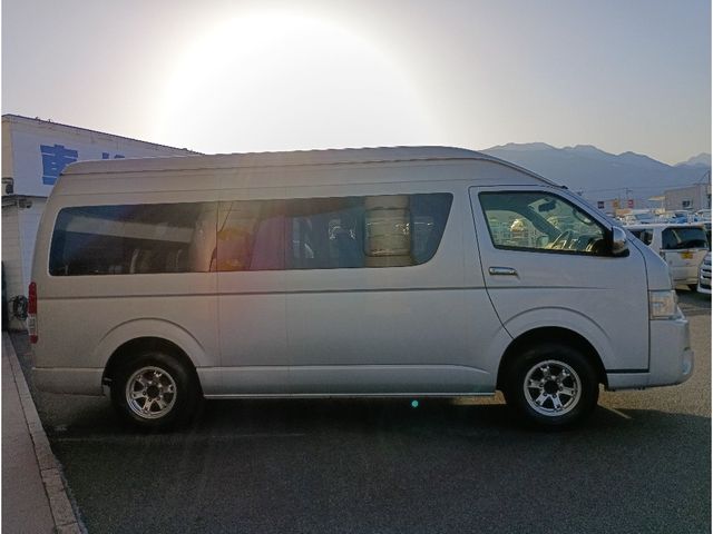 TOYOTA HIACE WAGON 4WD 2016 Image 31