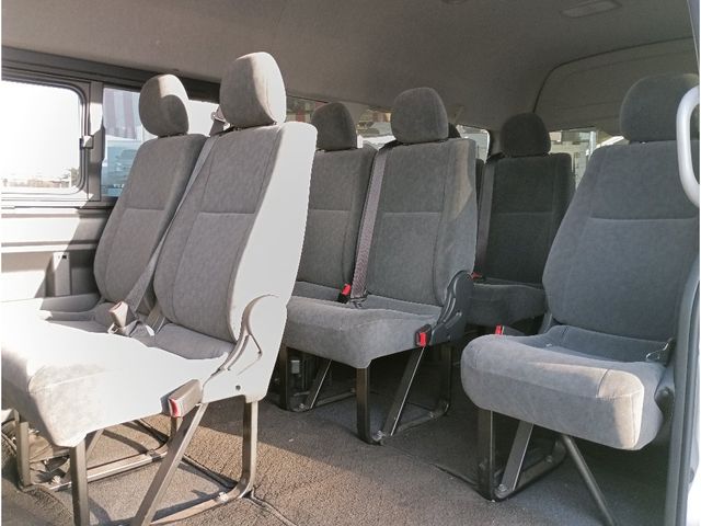TOYOTA HIACE WAGON 4WD 2016 Image 31