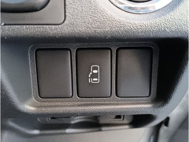 TOYOTA HIACE WAGON 4WD 2016 Image 31