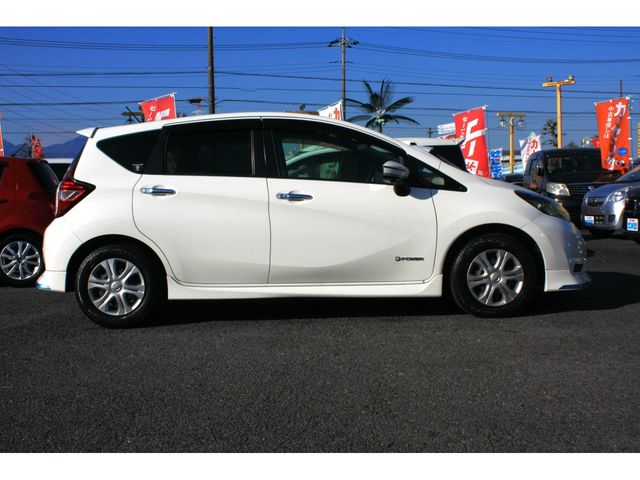 NISSAN NOTE 2017 Image 31