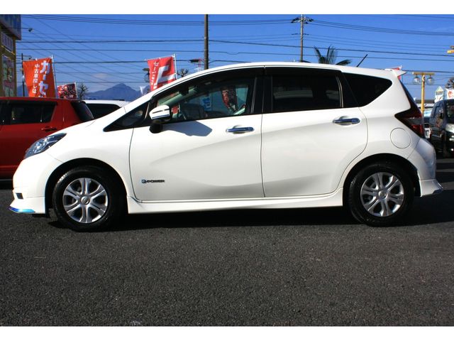 NISSAN NOTE 2017 Image 31