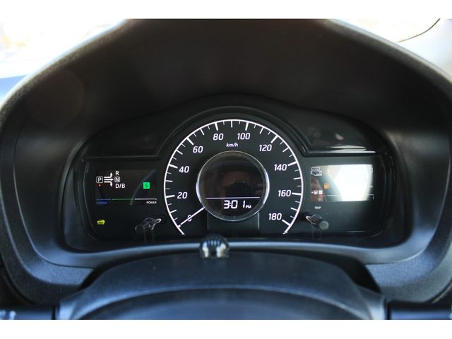 NISSAN NOTE 2017 Image 31