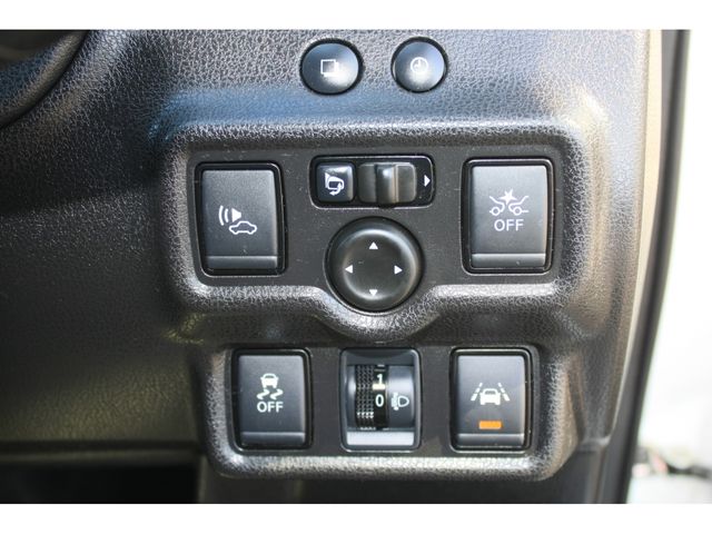 NISSAN NOTE 2017 Image 31