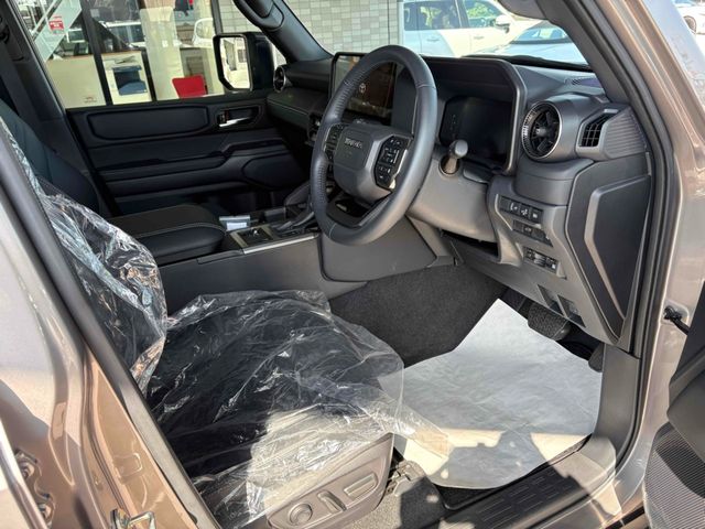 TOYOTA LANDCRUISER 250 2024 Image 31
