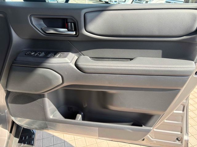 TOYOTA LANDCRUISER 250 2024 Image 31