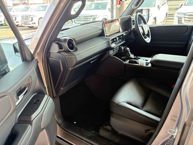 TOYOTA LANDCRUISER 250 2024 Image 31