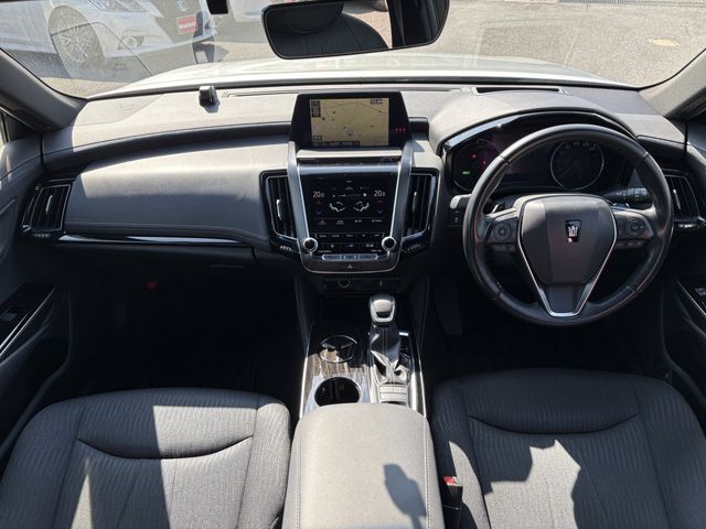 TOYOTA CROWN SEDAN HYBRID 4 2018 Image 31