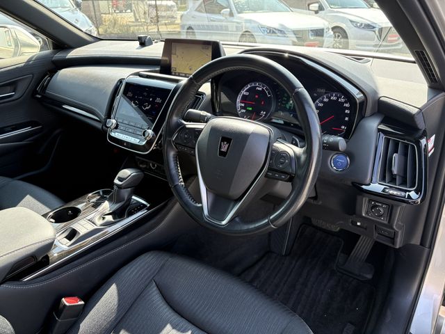 TOYOTA CROWN SEDAN HYBRID 4 2018 Image 31