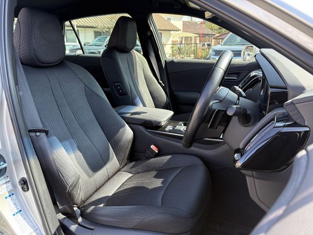 TOYOTA CROWN SEDAN HYBRID 4 2018 Image 31