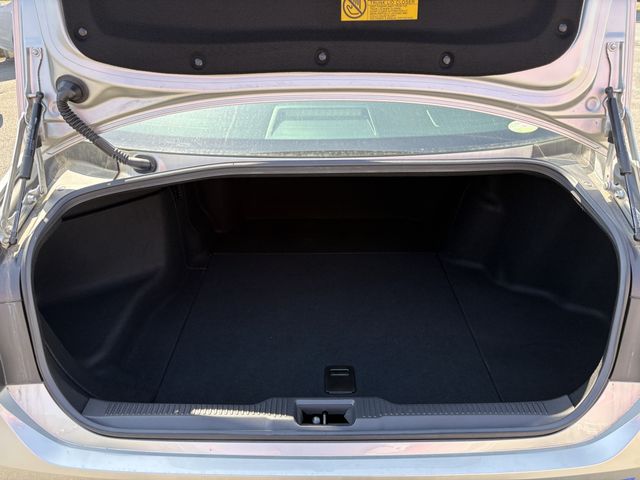 TOYOTA CROWN SEDAN HYBRID 4 2018 Image 31