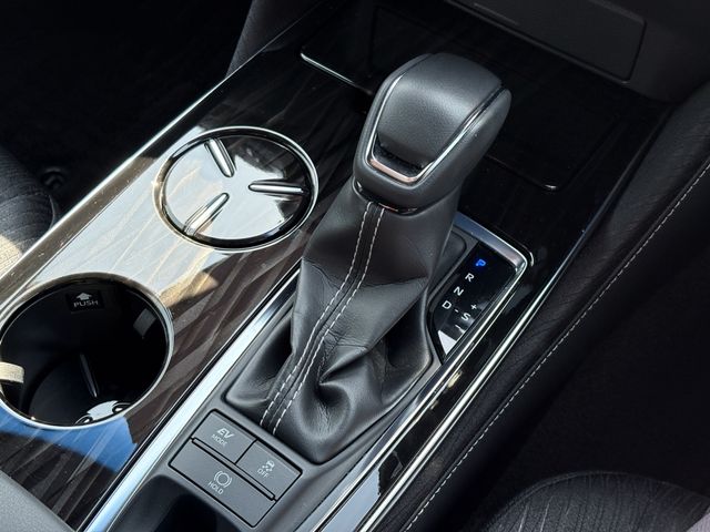 TOYOTA CROWN SEDAN HYBRID 4 2018 Image 31