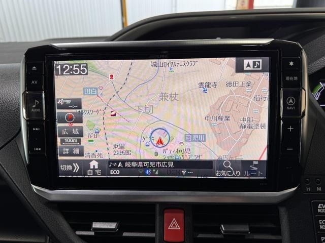 TOYOTA VOXY HYBRID 2017 Image 31