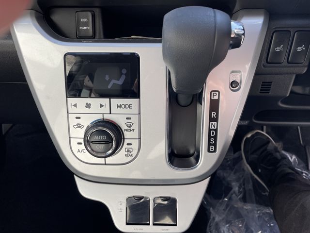 DAIHATSU CAST STYLE 4WD 2017 Image 31