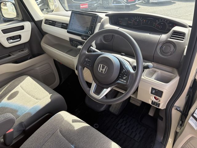 HONDA N BOX 2018 Image 31