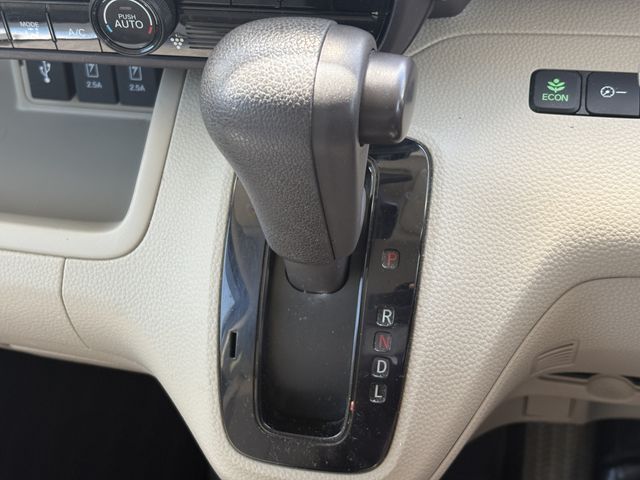 HONDA N BOX 2018 Image 31