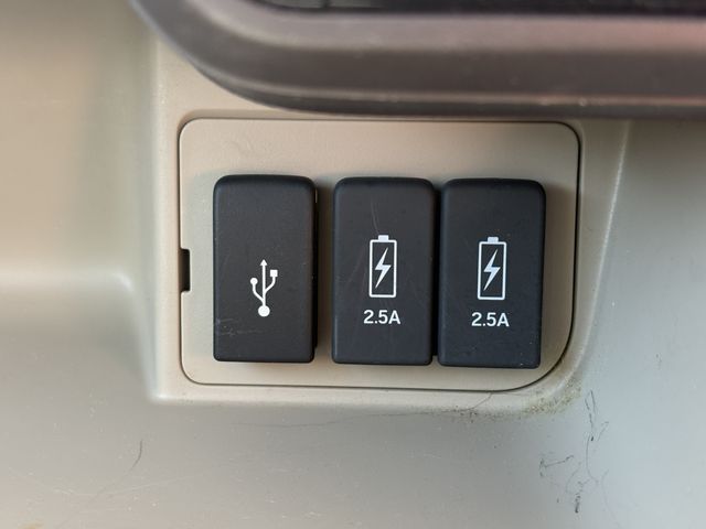 HONDA N BOX 2018 Image 31