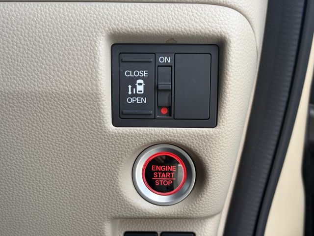 HONDA N BOX 2018 Image 31