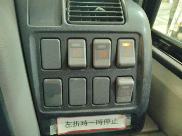 HINO MELPHA 2009 Image 31