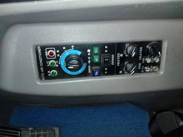 HINO MELPHA 2009 Image 31