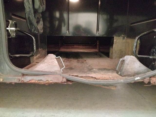 HINO MELPHA 2009 Image 31