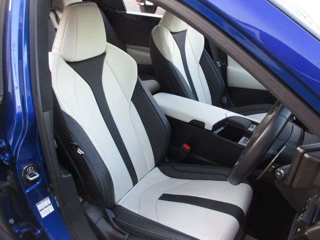 TOYOTA LEXUS ES300H 2022 Image 31