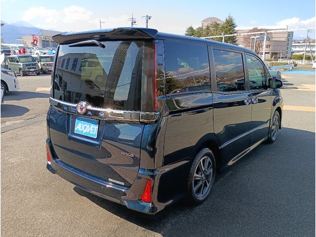TOYOTA NOAH 2021 Image 31