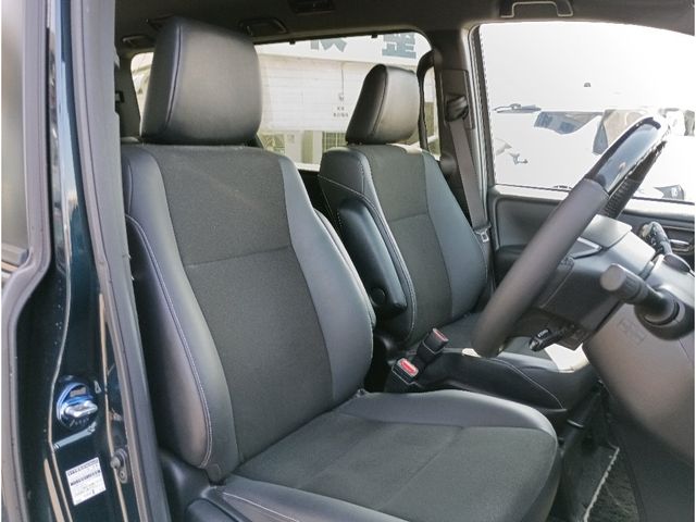 TOYOTA NOAH 2021 Image 31