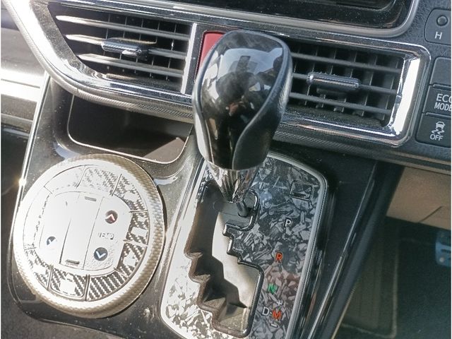 TOYOTA NOAH 2021 Image 31