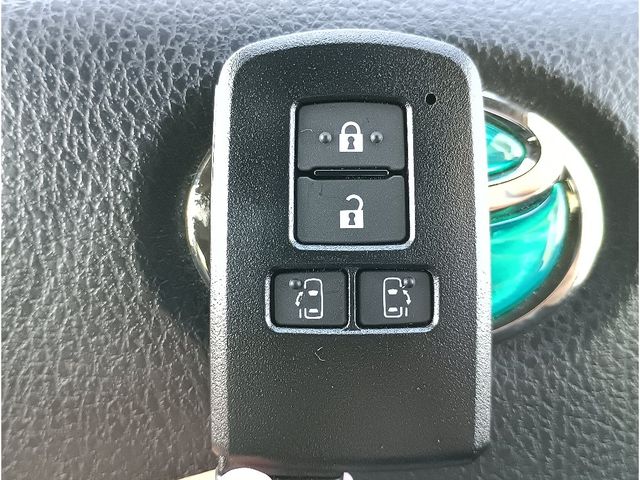 TOYOTA NOAH 2021 Image 31