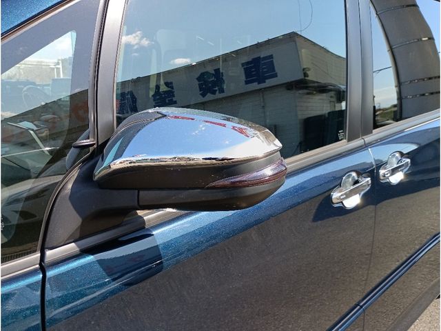 TOYOTA NOAH 2021 Image 31