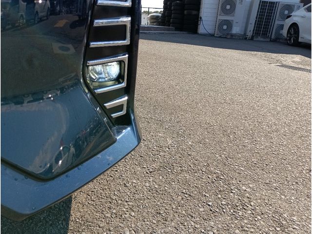 TOYOTA NOAH 2021 Image 31