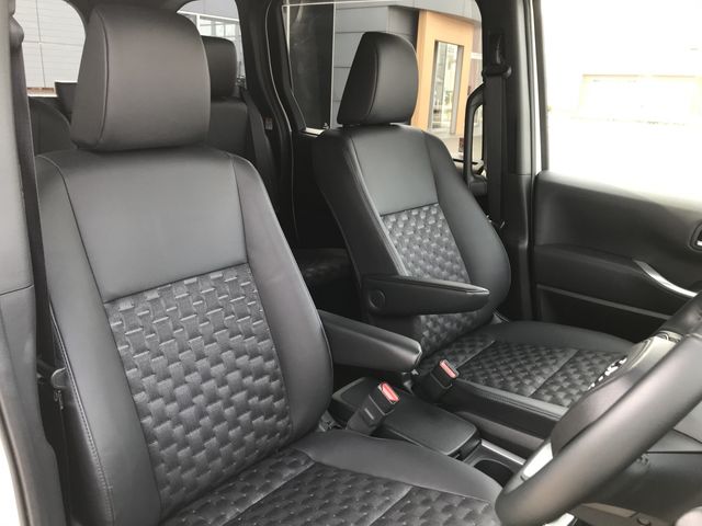 TOYOTA VOXY HYBRID 2024 Image 31