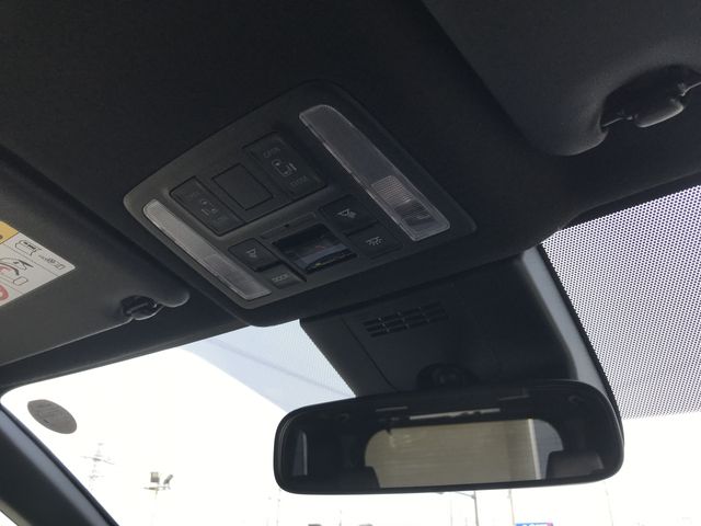 TOYOTA VOXY HYBRID 2024 Image 31