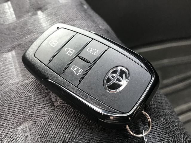 TOYOTA VOXY HYBRID 2024 Image 31