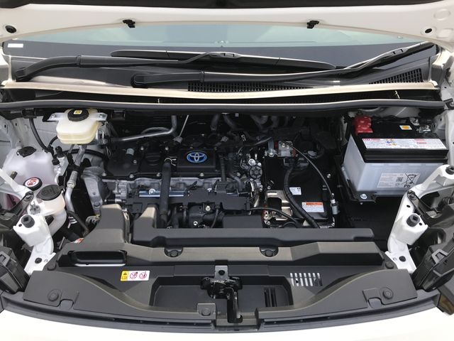 TOYOTA VOXY HYBRID 2024 Image 31