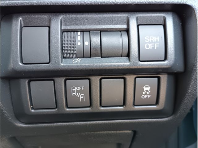 SUBARU XV HYBRID 2018 Image 31