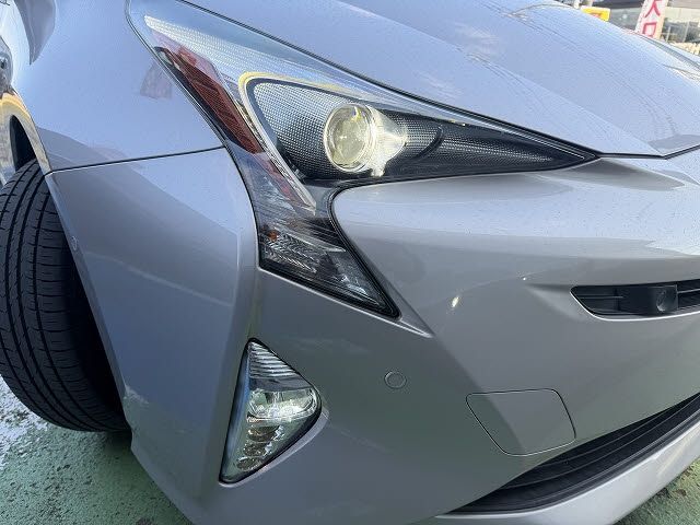 TOYOTA PRIUS 2017 Image 31