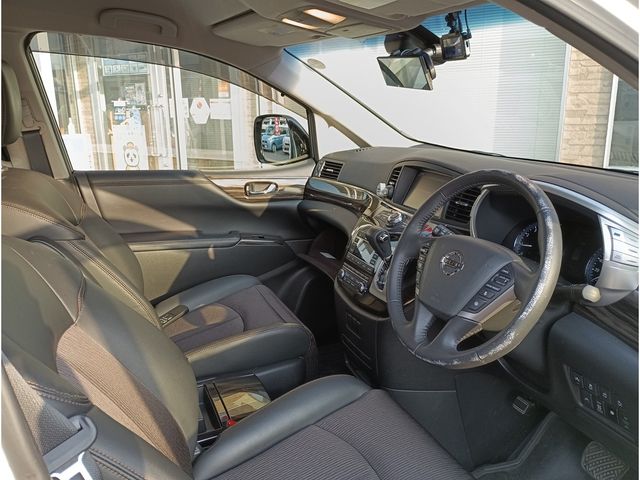 NISSAN ELGRAND  4WD 2019 Image 31
