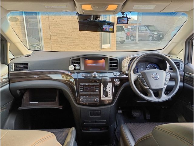 NISSAN ELGRAND  4WD 2019 Image 31