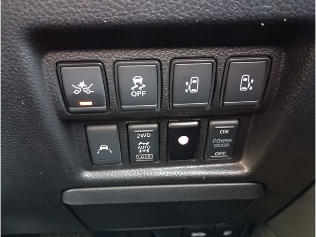 NISSAN ELGRAND  4WD 2019 Image 31