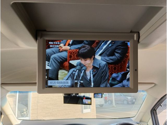 NISSAN ELGRAND  4WD 2019 Image 31