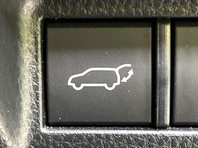 TOYOTA HARRIER 2WD 2021 Image 31